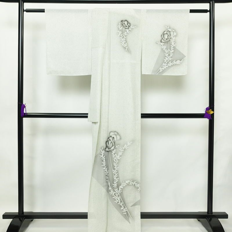 盛夏 付下 しつけ糸付き 正絹 花柄 単衣仕立て 身丈162cm 裄丈67cm 箔 フォーマル 着物 グレー_画像2