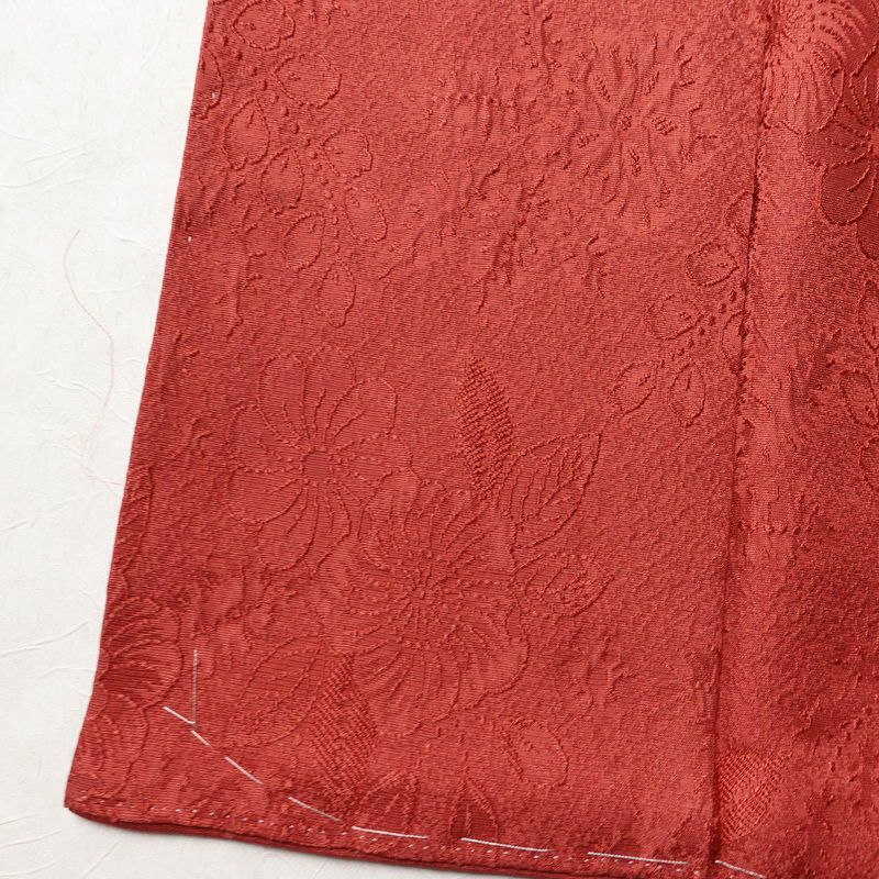 色無地 良品 しつけ糸付き 一つ紋付き 正絹 花柄 袷仕立て 身丈167cm 裄丈69cm フォーマル 着物 お茶会 赤・朱_画像12