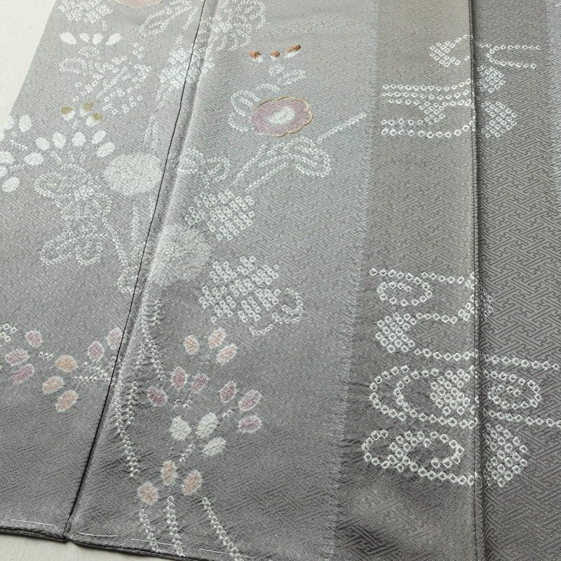 訪問着 美品 しつけ糸付き 絞り 一つ紋付き 正絹 花柄 袷仕立て 身丈159.5cm 裄丈65cm 刺繍 フォーマル 着物 入学式 卒業式 結婚式 グレー_画像4