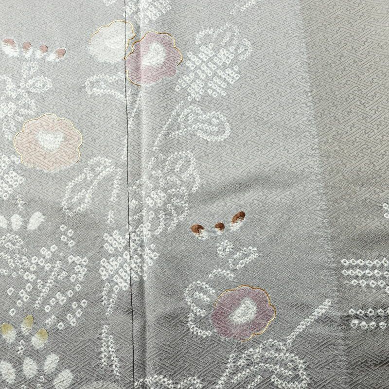 訪問着 美品 しつけ糸付き 絞り 一つ紋付き 正絹 花柄 袷仕立て 身丈159.5cm 裄丈65cm 刺繍 フォーマル 着物 入学式 卒業式 結婚式 グレー_画像6