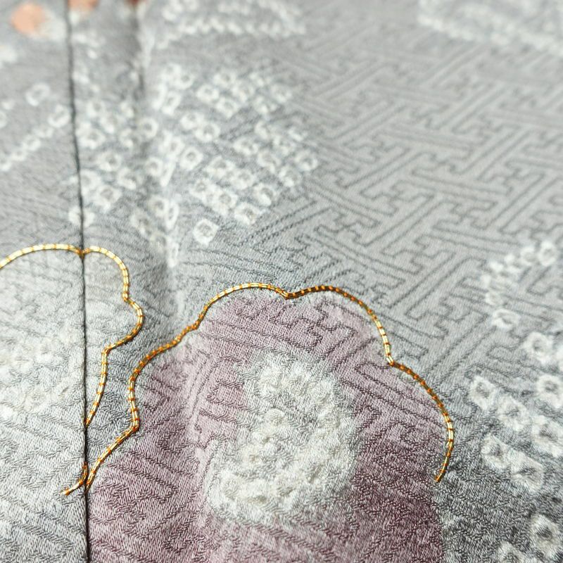 訪問着 美品 しつけ糸付き 絞り 一つ紋付き 正絹 花柄 袷仕立て 身丈159.5cm 裄丈65cm 刺繍 フォーマル 着物 入学式 卒業式 結婚式 グレー_画像10