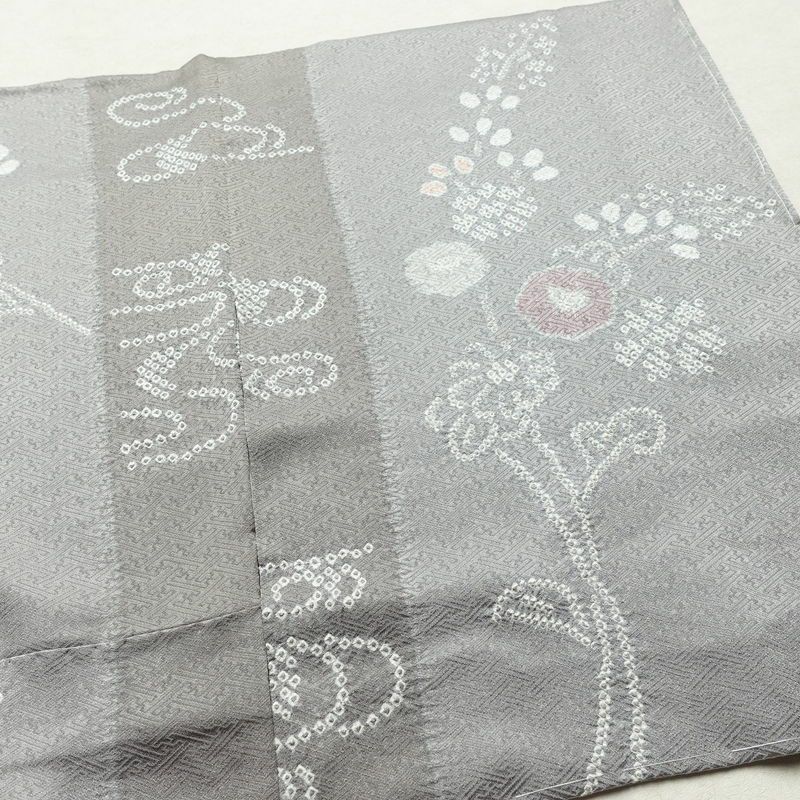 訪問着 美品 しつけ糸付き 絞り 一つ紋付き 正絹 花柄 袷仕立て 身丈159.5cm 裄丈65cm 刺繍 フォーマル 着物 入学式 卒業式 結婚式 グレー_画像15