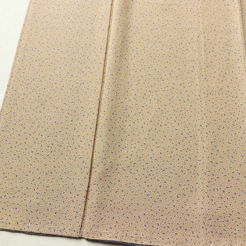 小紋 良品 しつけ糸付き 総柄 正絹 その他の柄 袷仕立て 身丈154.5cm 裄丈63.5cm 柄八掛 着物 ベージュ_画像4