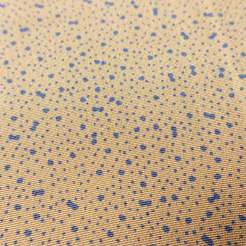 小紋 良品 しつけ糸付き 総柄 正絹 その他の柄 袷仕立て 身丈154.5cm 裄丈63.5cm 柄八掛 着物 ベージュ_画像7