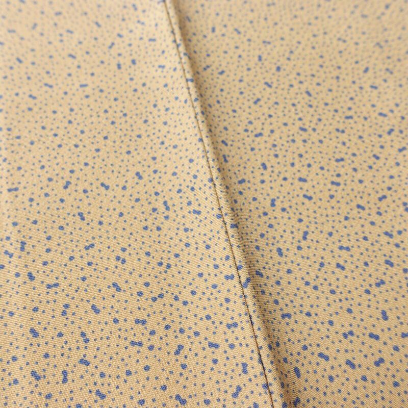 小紋 良品 しつけ糸付き 総柄 正絹 その他の柄 袷仕立て 身丈154.5cm 裄丈63.5cm 柄八掛 着物 ベージュ_画像9