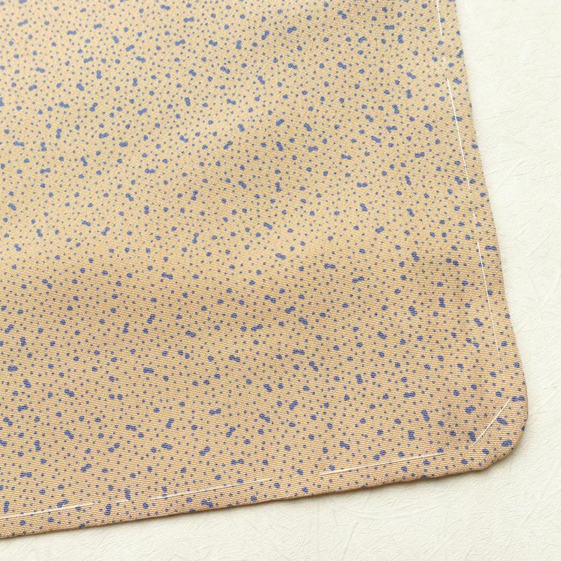 小紋 良品 しつけ糸付き 総柄 正絹 その他の柄 袷仕立て 身丈154.5cm 裄丈63.5cm 柄八掛 着物 ベージュ_画像14