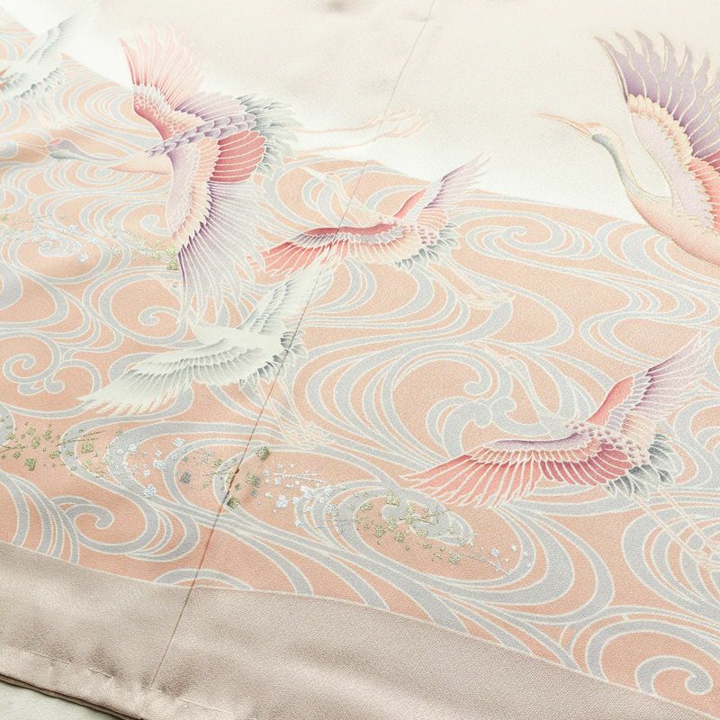 色留袖 しつけ糸付き 金駒刺繍 一つ紋付き 正絹 人物・動物柄 袷仕立て 身丈156.5cm 裄丈68cm 箔 刺繍 共八掛 金彩 フォーマル 着物 結婚式 ピンク_画像14