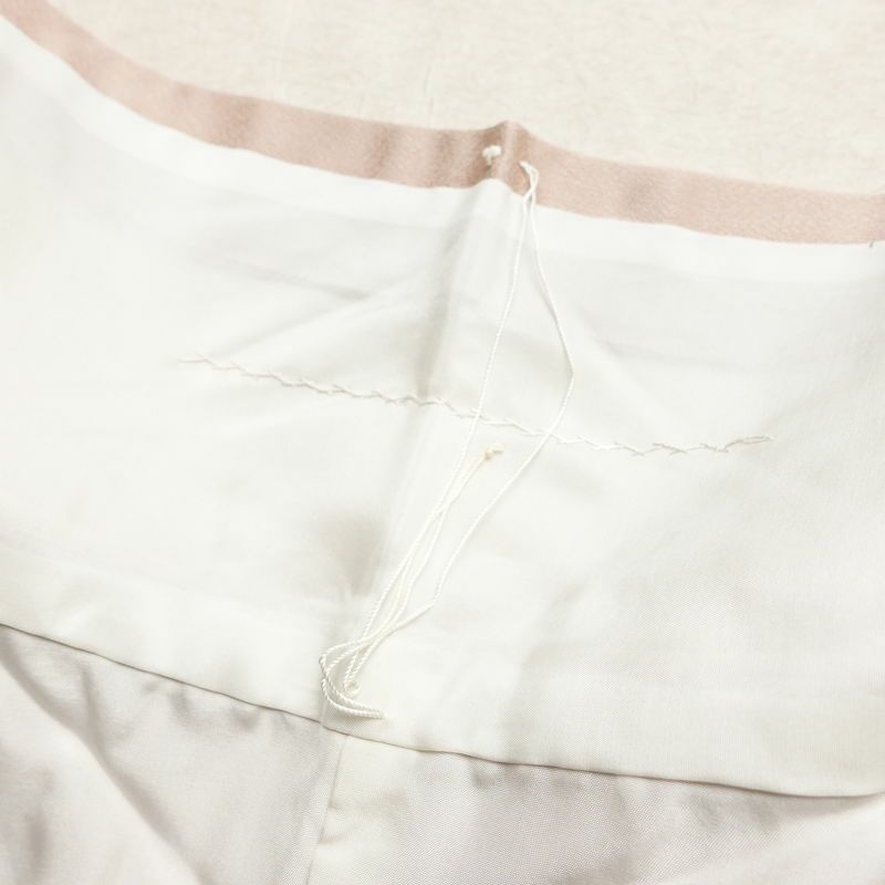 色留袖 しつけ糸付き 金駒刺繍 一つ紋付き 正絹 人物・動物柄 袷仕立て 身丈156.5cm 裄丈68cm 箔 刺繍 共八掛 金彩 フォーマル 着物 結婚式 ピンク_画像21