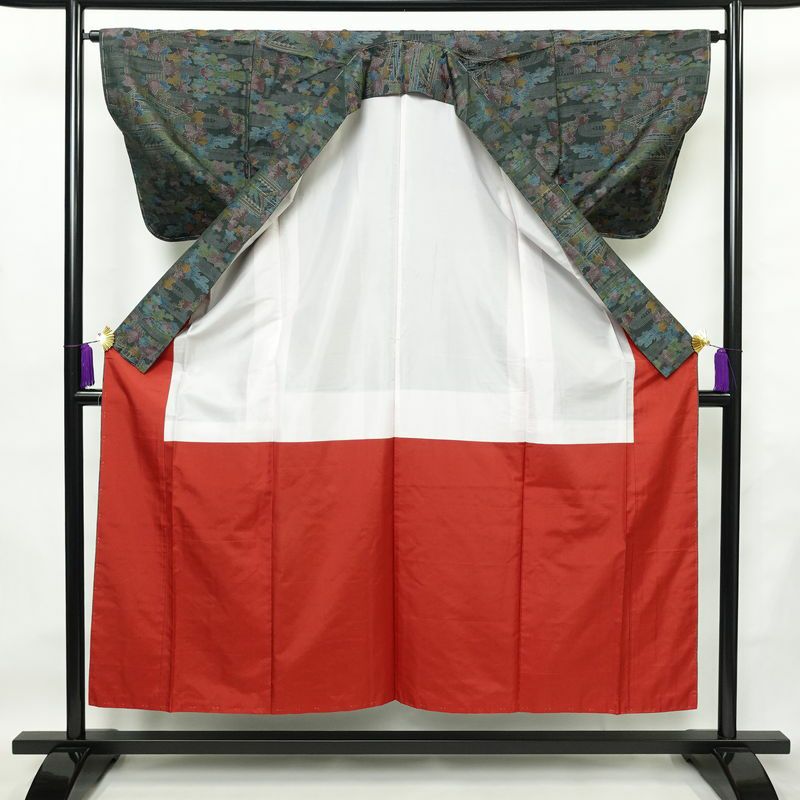 紬 しつけ糸付き 正絹 風景柄 袷仕立て 身丈152.5cm 裄丈64cm 着物 緑・うぐいす色_画像3