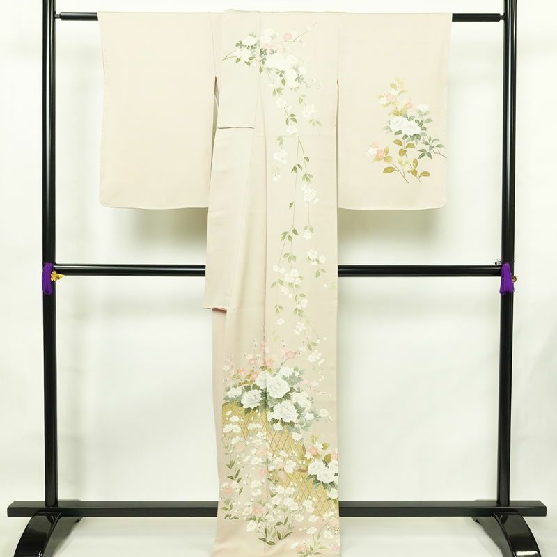 訪問着 しつけ糸付き 一つ紋付き 正絹 花柄 袷仕立て 身丈168.5cm 裄丈66.5cm 箔 フォーマル 着物 入学式 卒業式 結婚式 ピンク_画像2