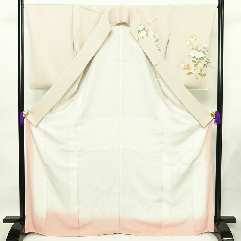 訪問着 しつけ糸付き 一つ紋付き 正絹 花柄 袷仕立て 身丈168.5cm 裄丈66.5cm 箔 フォーマル 着物 入学式 卒業式 結婚式 ピンク_画像3