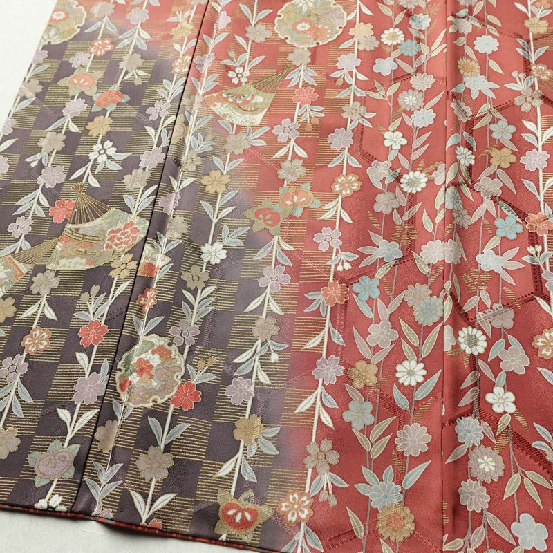 付け下げ 付下小紋 美品 正絹 古典柄 袷仕立て 身丈164.5cm 裄丈66cm 箔 金彩 フォーマル 着物 柄八掛 多色使い_画像4