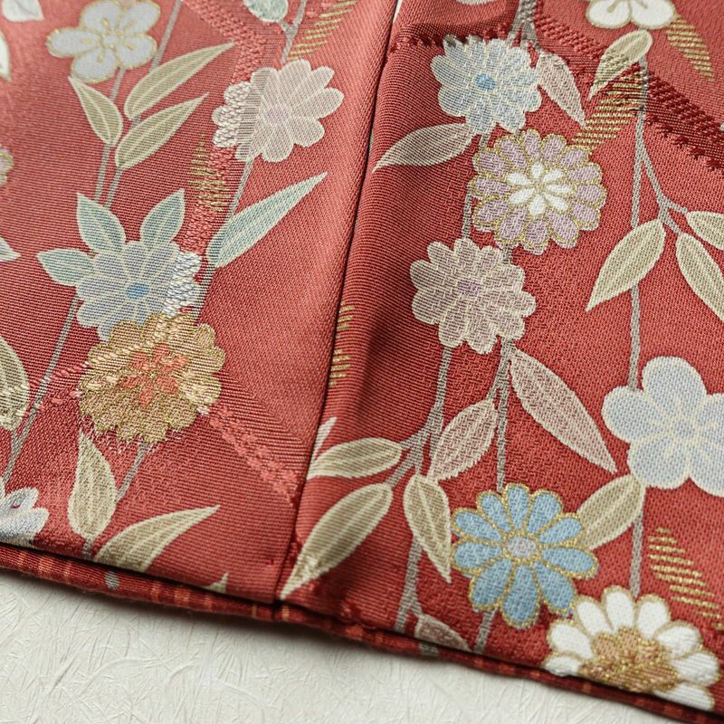 付け下げ 付下小紋 美品 正絹 古典柄 袷仕立て 身丈164.5cm 裄丈66cm 箔 金彩 フォーマル 着物 柄八掛 多色使い_画像12