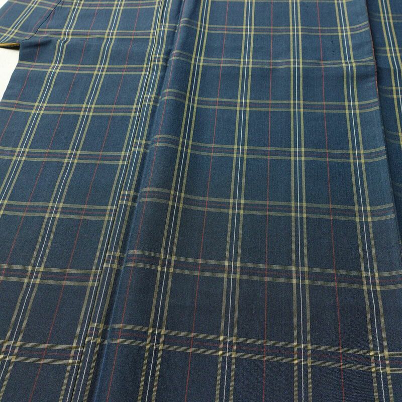 紬 良品 正絹 チェック・格子柄 袷仕立て 身丈159cm 裄丈66cm 着物 青・紺_画像5