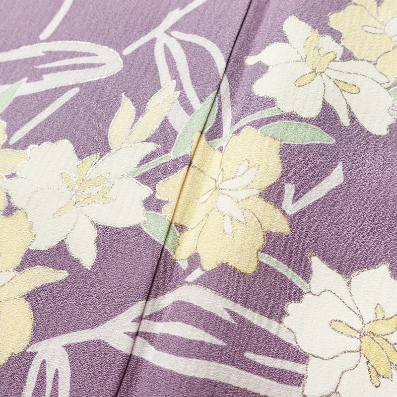 付け下げ 良品 しつけ糸付き 正絹 花柄 袷仕立て 身丈169cm 裄丈70.5cm 箔 フォーマル 着物 入学式 卒業式 結婚式 紫・藤色_画像7