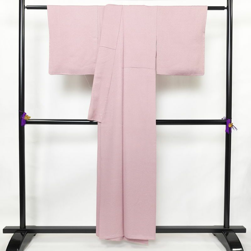 色無地 良品 しつけ糸付き 一つ紋付き 正絹 無地 袷仕立て 身丈155.5cm 裄丈66cm フォーマル 着物 入学式 卒業式 お茶会 ピンク_画像2