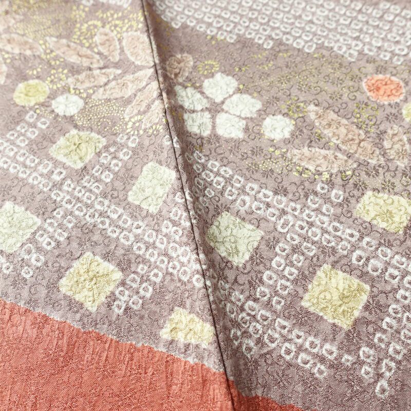 訪問着 良品 絞り 綸子 正絹 木の葉・植物柄 袷仕立て 身丈161.5cm 裄丈68cm 箔 共八掛 金彩 フォーマル 着物 入学式 卒業式 くすみピンク 結婚式 ピンク_画像12