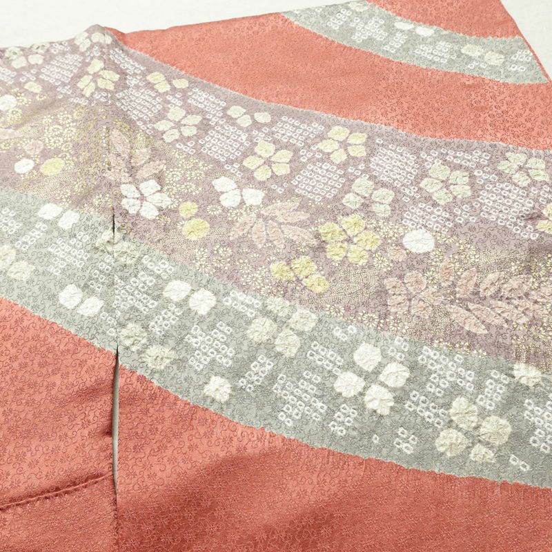 訪問着 良品 絞り 綸子 正絹 木の葉・植物柄 袷仕立て 身丈161.5cm 裄丈68cm 箔 共八掛 金彩 フォーマル 着物 入学式 卒業式 くすみピンク 結婚式 ピンク_画像14