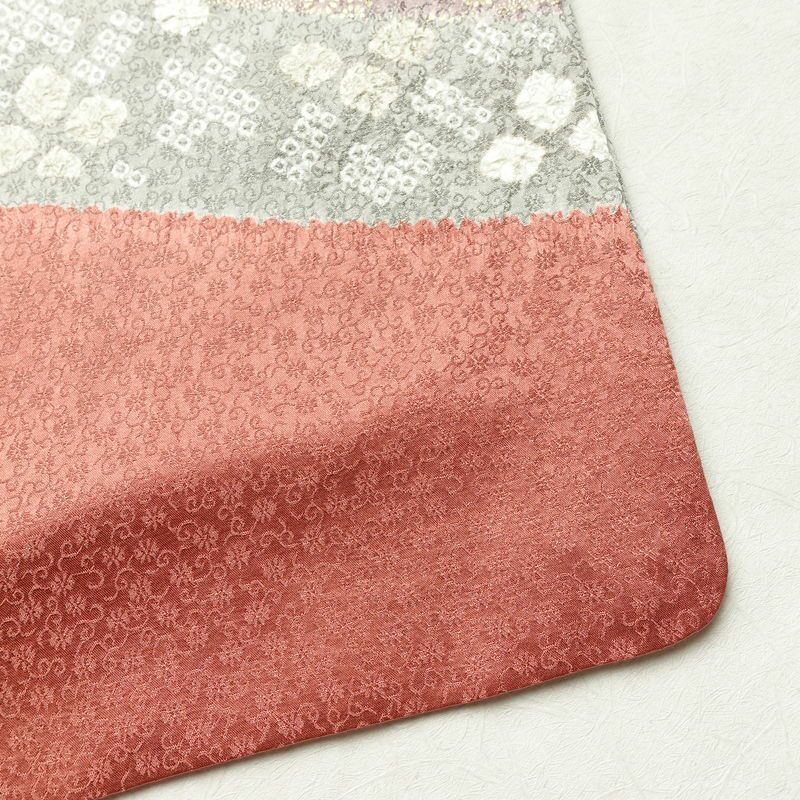 訪問着 良品 絞り 綸子 正絹 木の葉・植物柄 袷仕立て 身丈161.5cm 裄丈68cm 箔 共八掛 金彩 フォーマル 着物 入学式 卒業式 くすみピンク 結婚式 ピンク_画像16