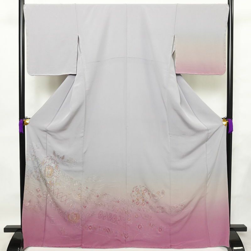 付け下げ 美品 しつけ糸付き 縮緬 正絹 人物・動物柄 袷仕立て 身丈170cm 裄丈70cm 刺繍 フォーマル 着物 入学式 卒業式 結婚式 ぼかし 紫・藤色_画像1