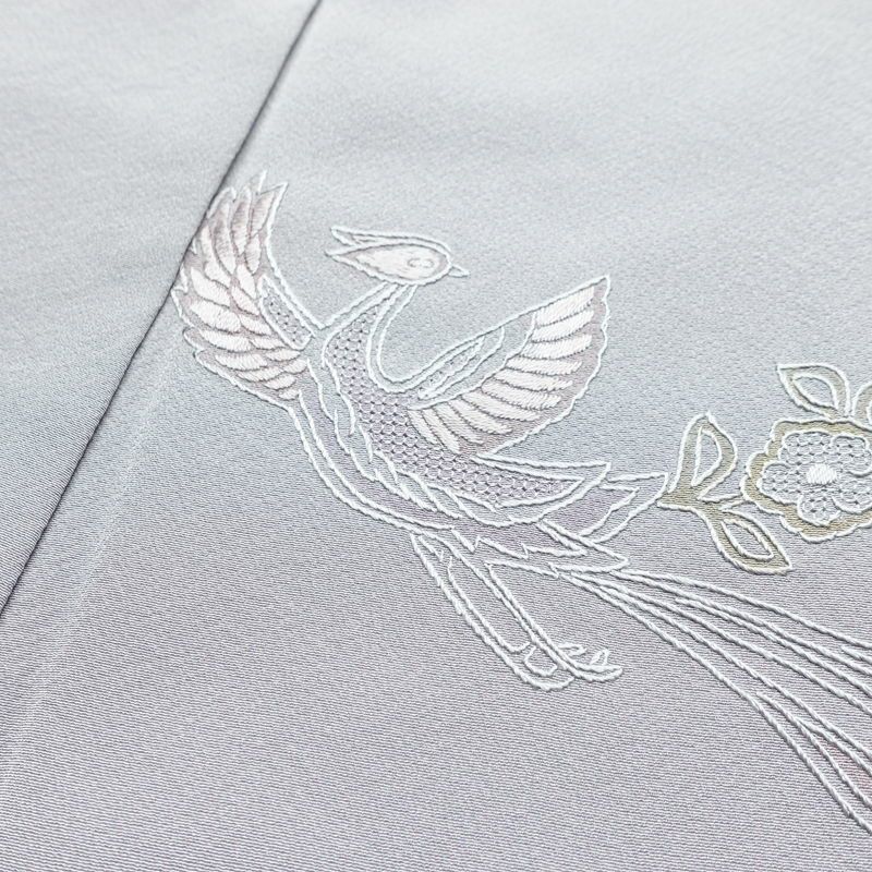 付け下げ 美品 しつけ糸付き 縮緬 正絹 人物・動物柄 袷仕立て 身丈170cm 裄丈70cm 刺繍 フォーマル 着物 入学式 卒業式 結婚式 ぼかし 紫・藤色_画像18