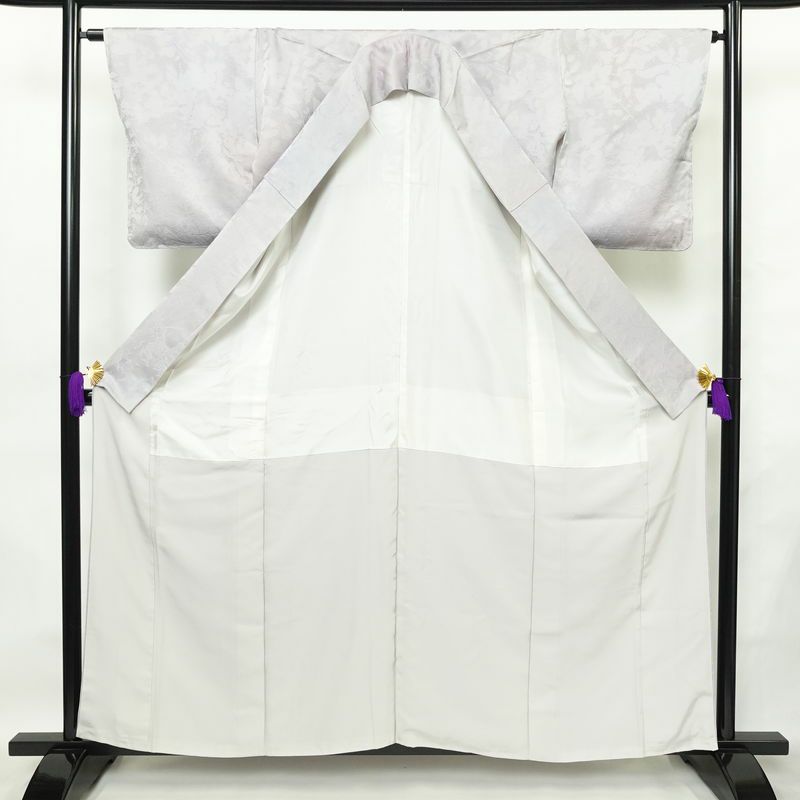 小紋 落款入り 正絹 木の葉・植物柄 袷仕立て 身丈159cm 裄丈64cm リサイクル着物 一部しつけ糸付き 着物 ぼかし 紫・藤色_画像3