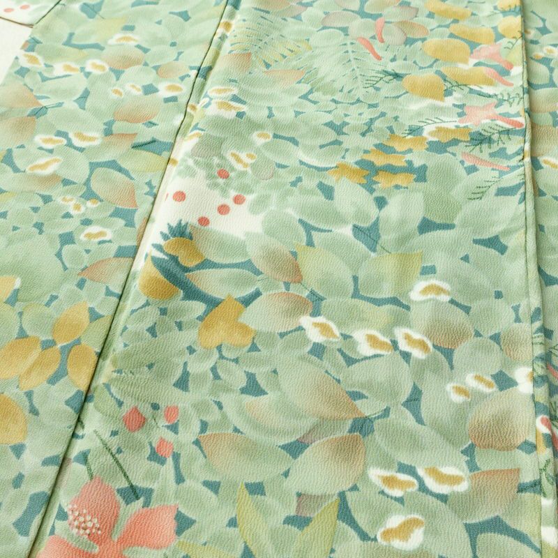 小紋 縮緬 総柄 正絹 木の葉・植物柄 袷仕立て 身丈151cm 裄丈65cm リサイクル着物 着物 カジュアル 緑・うぐいす色_画像5