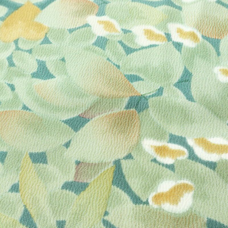 小紋 縮緬 総柄 正絹 木の葉・植物柄 袷仕立て 身丈151cm 裄丈65cm リサイクル着物 着物 カジュアル 緑・うぐいす色_画像7