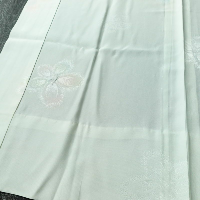 長襦袢 良品 正絹 花柄 袖無双・胴抜き 身丈123.5cm 裄丈63.5cm 一部しつけ糸付き フォーマル 上品 緑・うぐいす色_画像4