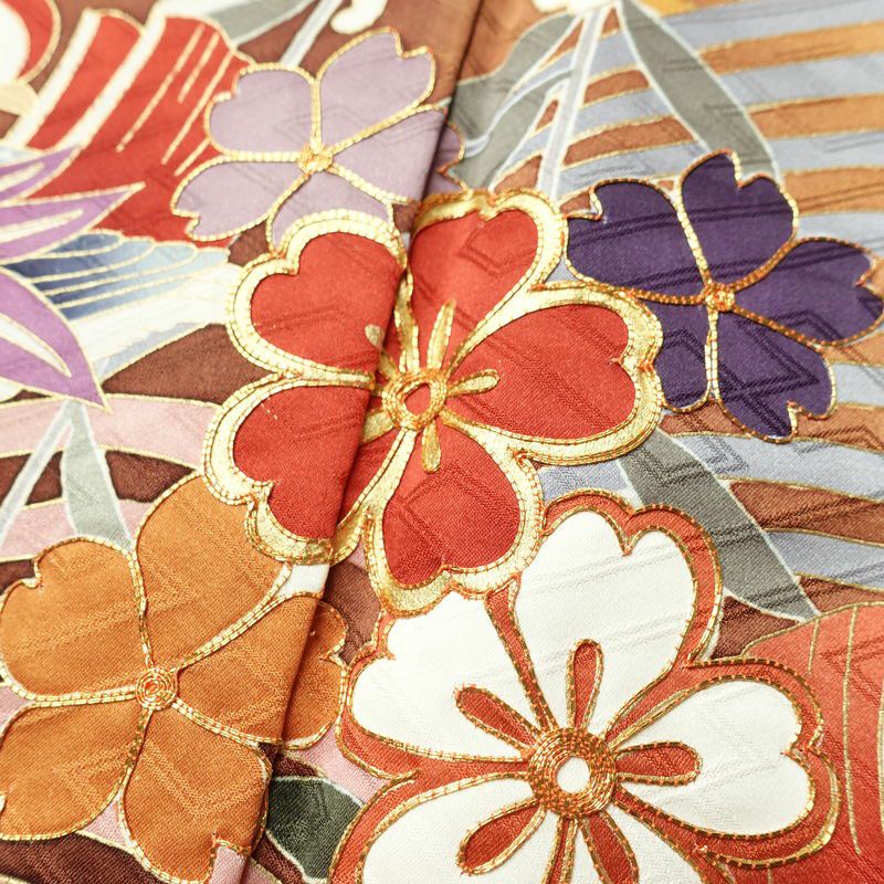 振袖 金駒刺繍 正絹 古典柄 袷仕立て 身丈168cm 裄丈67.5cm リサイクル着物 帯 金彩 成人式 二十歳 二十歳の集い フォーマル 華やか 黄・黄土色_画像7