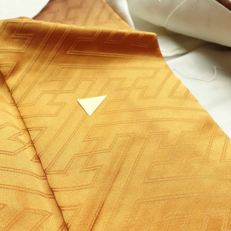 振袖 金駒刺繍 正絹 古典柄 袷仕立て 身丈168cm 裄丈67.5cm リサイクル着物 帯 金彩 成人式 二十歳 二十歳の集い フォーマル 華やか 黄・黄土色_画像20