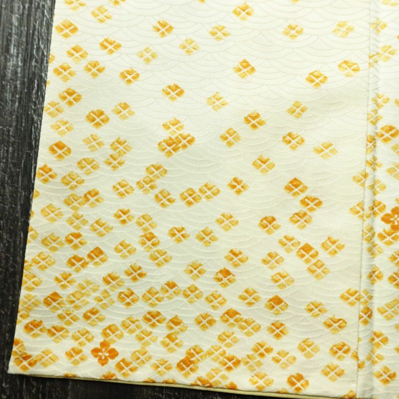 小紋 良品 総柄 ポリエステル 古典柄 袷仕立て 身丈159cm 裄丈63cm リサイクル着物 着物 カジュアル クリーム_画像13