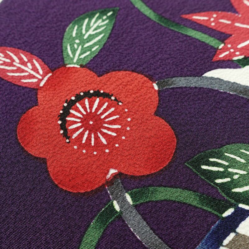 振袖 落款入り 縮緬 正絹 花柄 袷仕立て 身丈157.5cm 裄丈66.5cm リサイクル着物 着物 共八掛 成人式 二十歳 二十歳の集い フォーマル シンプル 紅葉 桜 紫・藤色_画像9