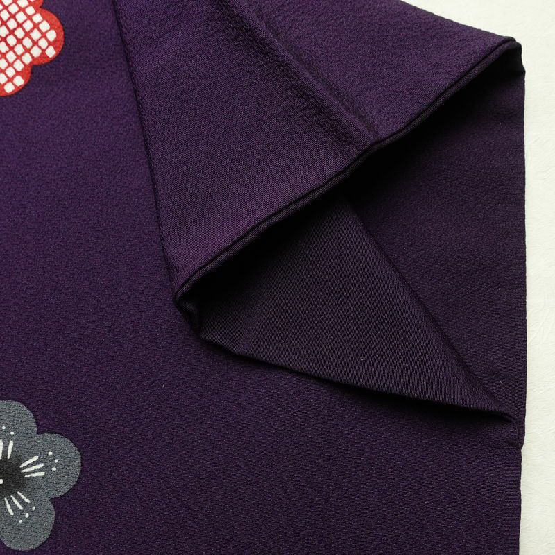 振袖 落款入り 縮緬 正絹 花柄 袷仕立て 身丈157.5cm 裄丈66.5cm リサイクル着物 着物 共八掛 成人式 二十歳 二十歳の集い フォーマル シンプル 紅葉 桜 紫・藤色_画像15