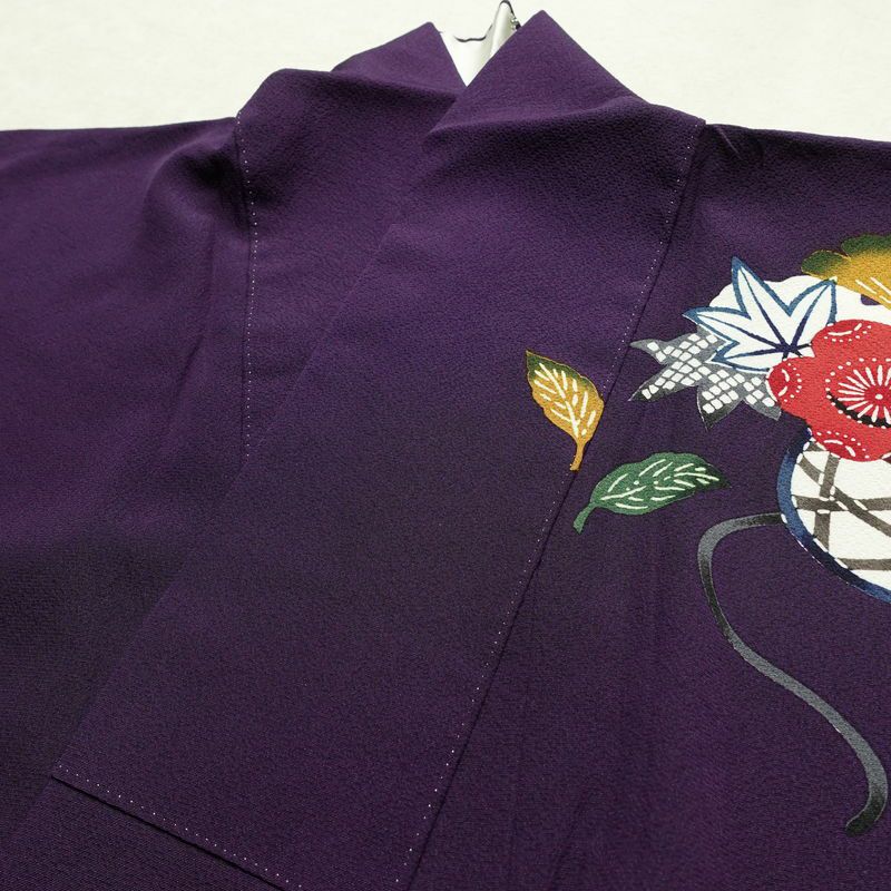 振袖 落款入り 縮緬 正絹 花柄 袷仕立て 身丈157.5cm 裄丈66.5cm リサイクル着物 着物 共八掛 成人式 二十歳 二十歳の集い フォーマル シンプル 紅葉 桜 紫・藤色_画像16