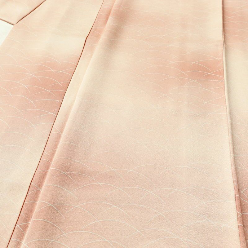 小紋 付下小紋 正絹 木の葉・植物柄 袷仕立て 身丈155.5cm 裄丈64.5cm リサイクル着物 着物 ぼかし 七五三 お宮参り 芝 フォーマル シンプル 上品 ピンク_画像5