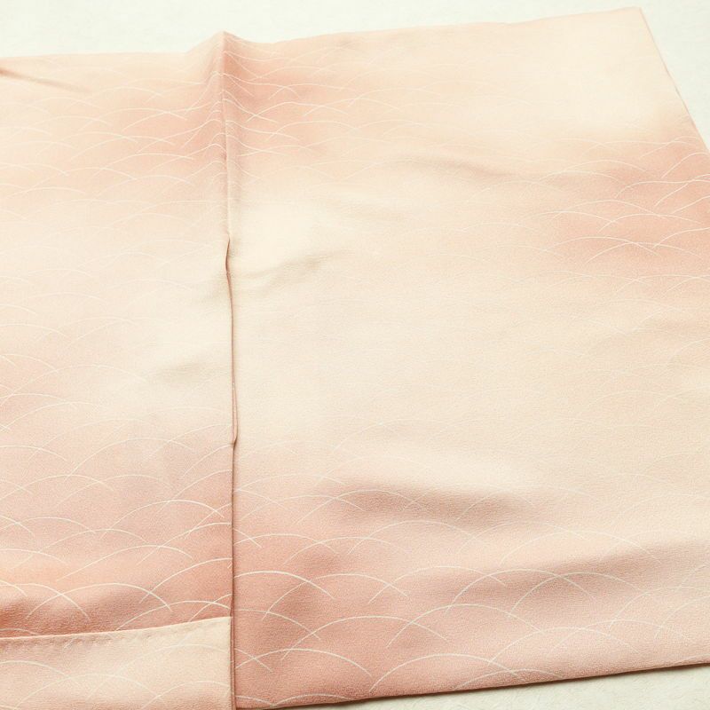 小紋 付下小紋 正絹 木の葉・植物柄 袷仕立て 身丈155.5cm 裄丈64.5cm リサイクル着物 着物 ぼかし 七五三 お宮参り 芝 フォーマル シンプル 上品 ピンク_画像14