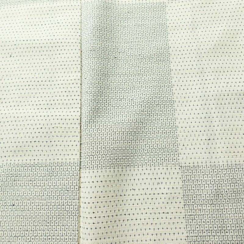 紬 正絹 チェック・格子柄 袷仕立て 身丈162.5cm 裄丈63cm リサイクル着物 着物 モダン カジュアル 白_画像6