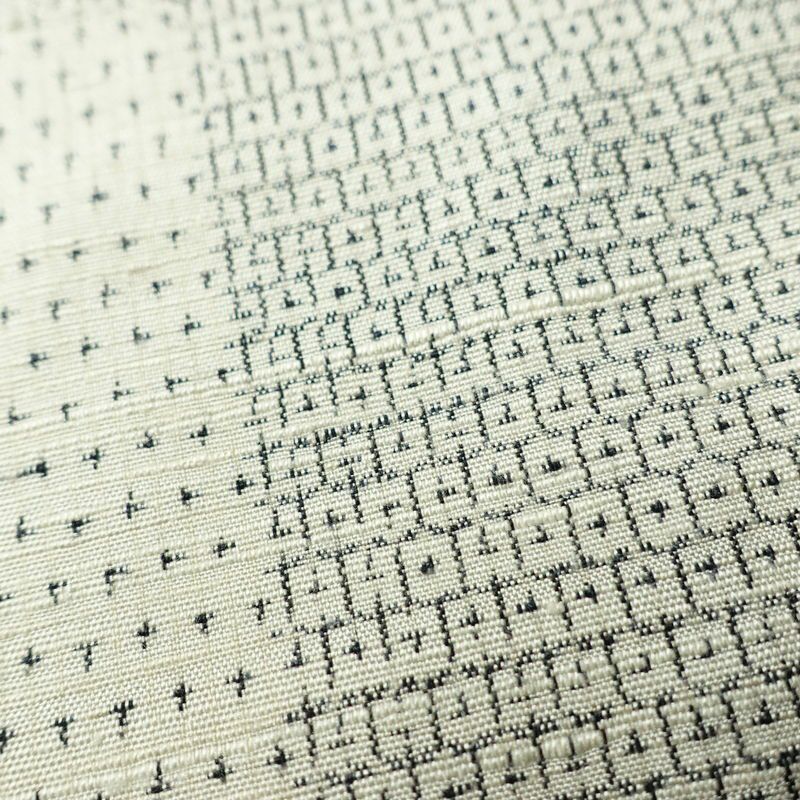 紬 正絹 チェック・格子柄 袷仕立て 身丈162.5cm 裄丈63cm リサイクル着物 着物 モダン カジュアル 白_画像9