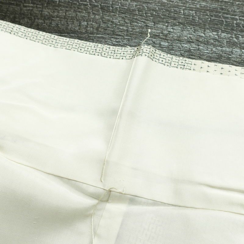 紬 正絹 チェック・格子柄 袷仕立て 身丈162.5cm 裄丈63cm リサイクル着物 着物 モダン カジュアル 白_画像19