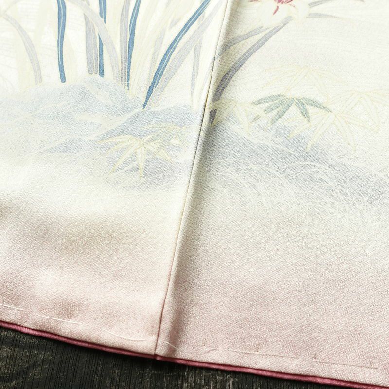 付け下げ 良品 しつけ糸付き 正絹 花柄 袷仕立て 身丈158.5cm 裄丈64cm リサイクル着物 着物 入学式 卒業式 七五三 お宮参り フォーマル 上品 ラベンダーピンク ピンク_画像11