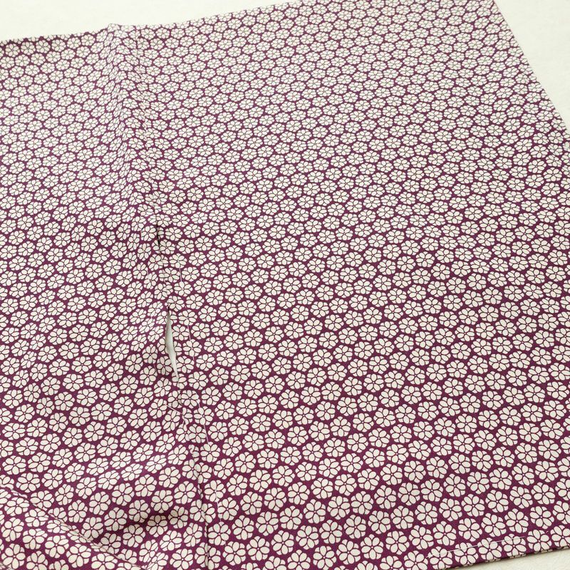 小紋 縮緬 総柄 正絹 花柄 袷仕立て 身丈167.5cm 裄丈62.5cm リサイクル着物 着物 モダン 紫・藤色_画像12