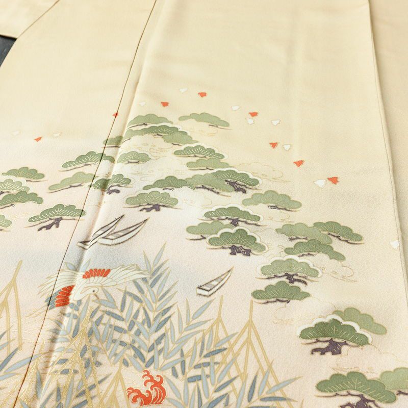 訪問着 良品 しつけ糸付き 正絹 古典柄 袷仕立て 身丈160.5cm 裄丈65cm リサイクル着物 着物 箔 金彩 入学式 卒業式 七五三 お宮参り フォーマル 上品 松 ベージュ_画像5