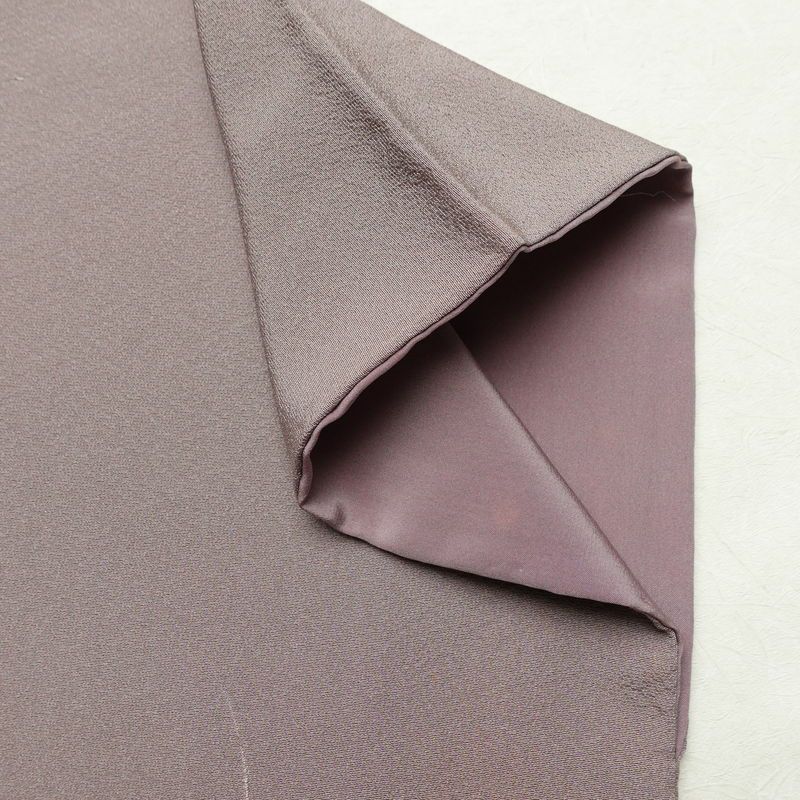 付け下げ 縮緬 絞り 正絹 木の葉・植物柄 袷仕立て 身丈160cm 裄丈66.5cm リサイクル着物 着物 刺繍 ぼかし 入学式 卒業式 七五三 お宮参り フォーマル シンプル 上品 紫・藤色_画像13