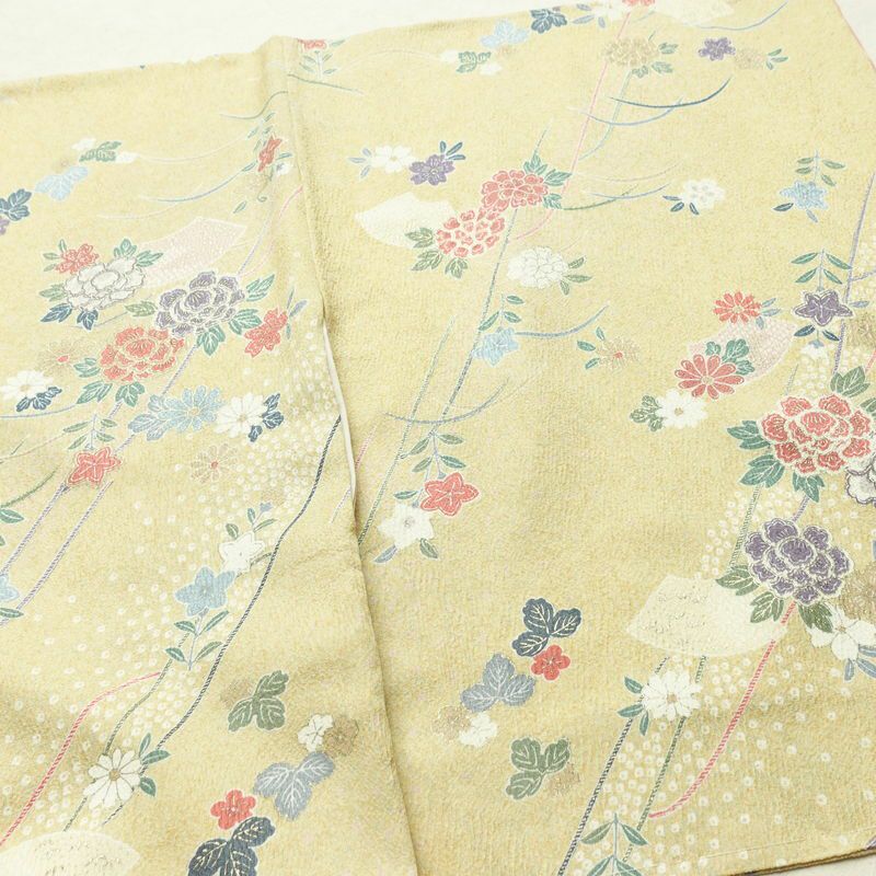 小紋 良品 正絹 花柄 袷仕立て 身丈162.5cm 裄丈67cm リサイクル着物 一部しつけ糸付き 着物 金彩 黄・黄土色_画像13