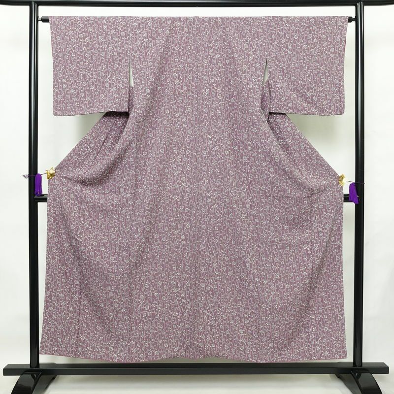 小紋 縮緬 総柄 正絹 木の葉・植物柄 袷仕立て 身丈152.5cm 裄丈64cm リサイクル着物 着物 紫・藤色_画像1