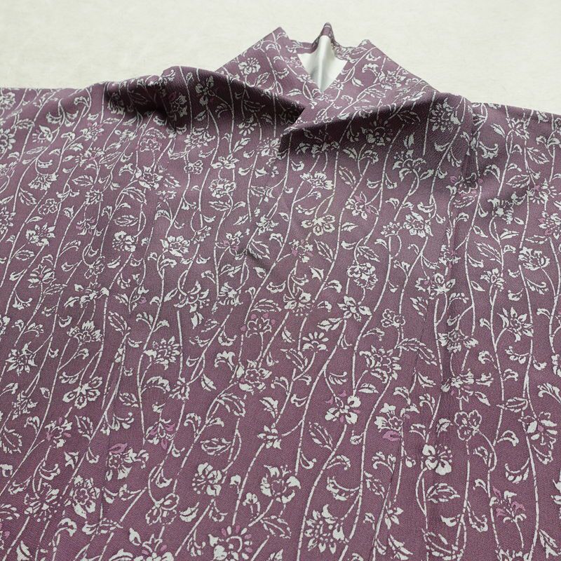 小紋 縮緬 総柄 正絹 木の葉・植物柄 袷仕立て 身丈152.5cm 裄丈64cm リサイクル着物 着物 紫・藤色_画像18