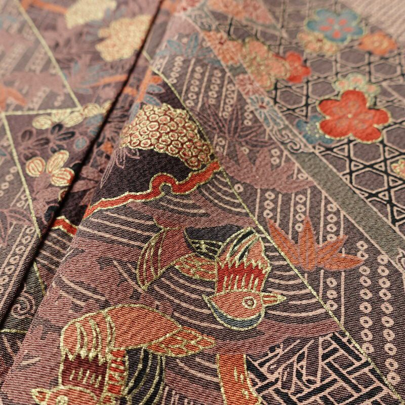 小紋 総柄 正絹 古典柄 袷仕立て 身丈159cm 裄丈67cm リサイクル着物 着物 モダン 多色使い_画像9