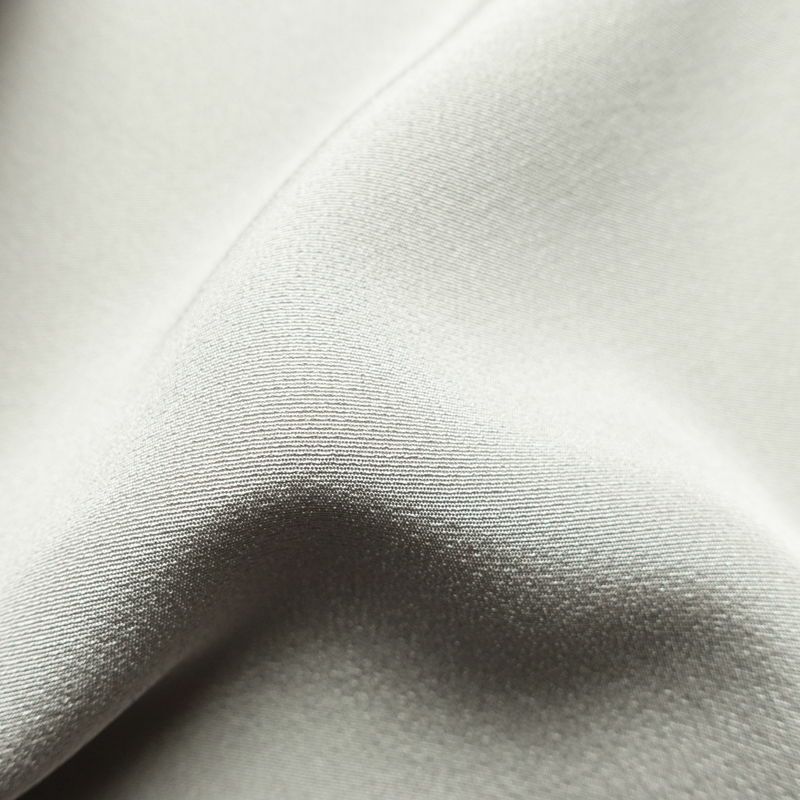 付け下げ 美品 しつけ糸付き 縮緬 正絹 古典柄 袷仕立て 身丈152.5cm 裄丈65cm リサイクル着物 着物 入学式 卒業式 七五三 お宮参り フォーマル シンプル 上品 雪輪 金駒刺繍 グレー_画像21