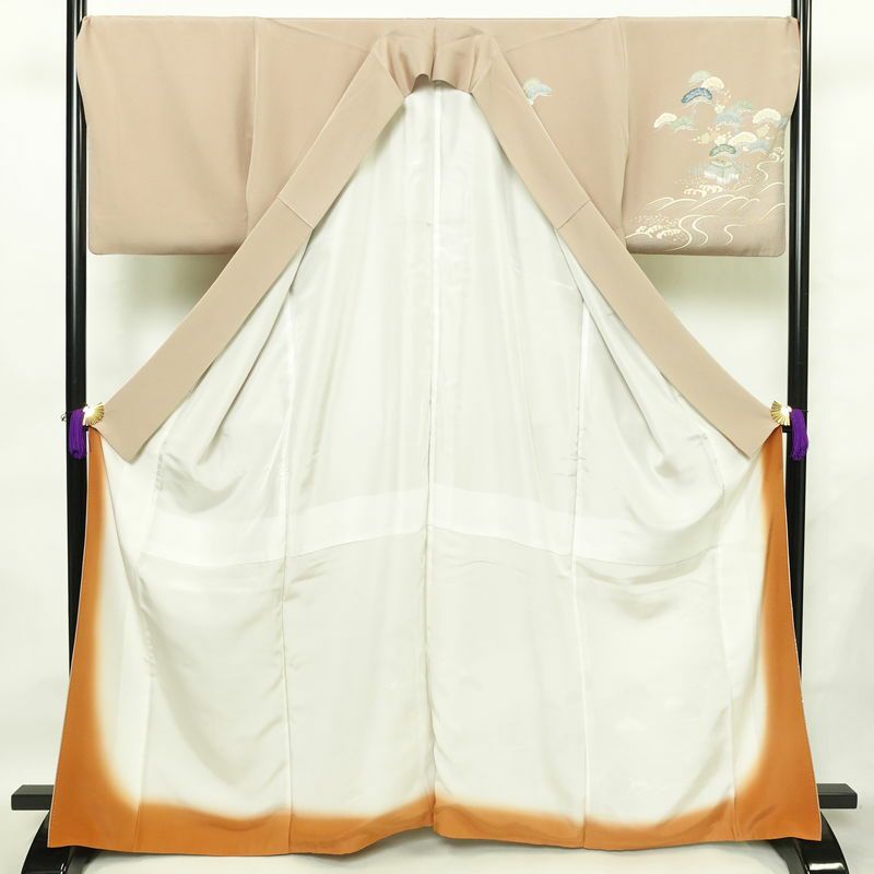 付け下げ 良品 縮緬 正絹 風景柄 袷仕立て 身丈164.5cm 裄丈70.5cm ゆったりサイズ ワイド リサイクル着物 着物 箔 金彩 入学式 卒業式 七五三 お宮参り フォーマル 上品 ベージュ_画像3